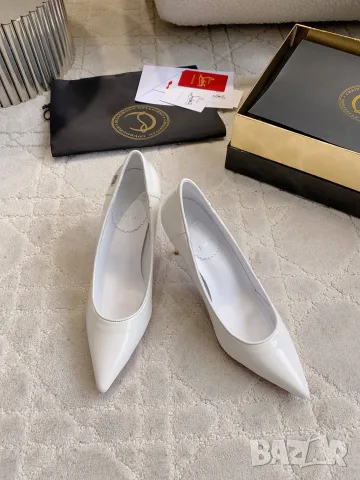 Christian Louboutin Kate 85 Patent Pumps – White, снимка 2 - Дамски обувки на ток - 55417772