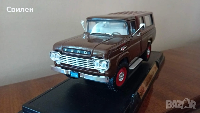 Ford F-250 (1:18), снимка 2 - Колекции - 54552426