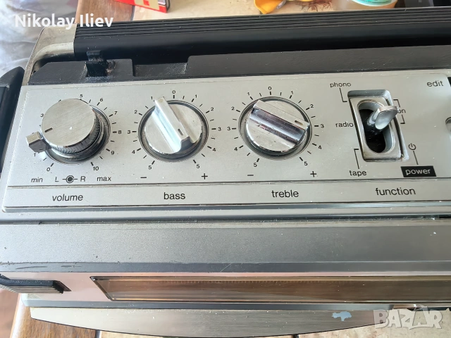 Класически Ретро Касетофон Sharp GF-8585 – Винтидж Boombox с APLD (1979, Japan), снимка 8 - Радиокасетофони, транзистори - 55103639