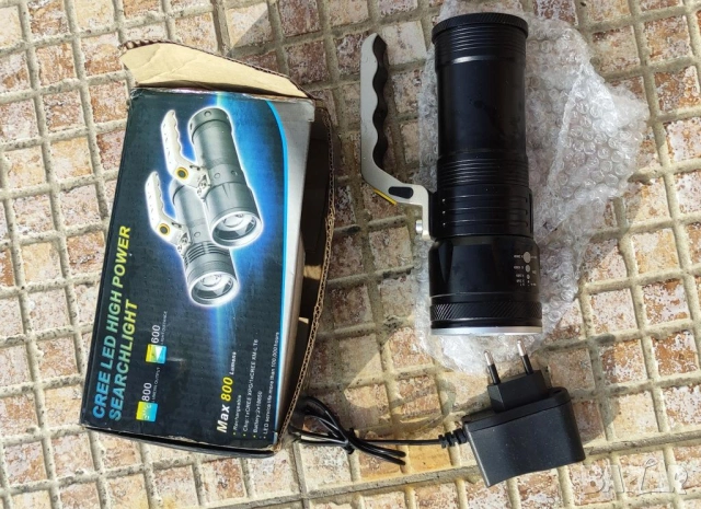 Фенер за охрана и лов CREE LED HIGH POWER, Ръчен, Aкумулаторен, ЗУУМ функция, лед