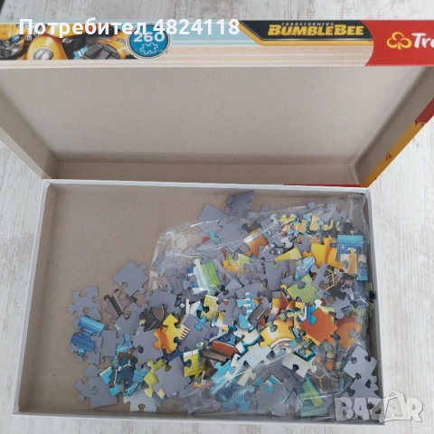 Пъзел Trefl от 260 части - Бъмбълби, Трансформърс, снимка 2 - Игри и пъзели - 54498954