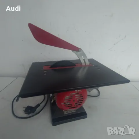 Настолен циркуляр с режещ  диск с размер Ф 200mm  INTERKRAEN MASHINEN  Мощност: 420W
