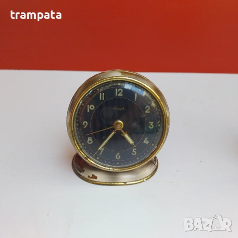 НАЙ ДОБРАТА ОФЕРТА Стар немски часовник будилник Kienzle 