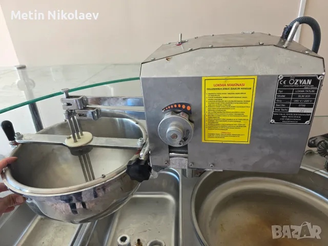 Продавам комбинирана количка за турски сладкиши, понички, толумбички, чурос и др., снимка 3 - Друго търговско оборудване - 55455377