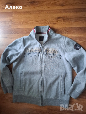 napapijri мъжко горнище L- XL размер. 