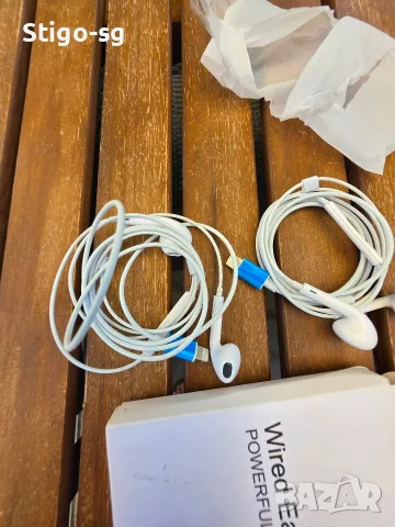 Кабелни слушалки Lightning за iPhone – нови 2 броя