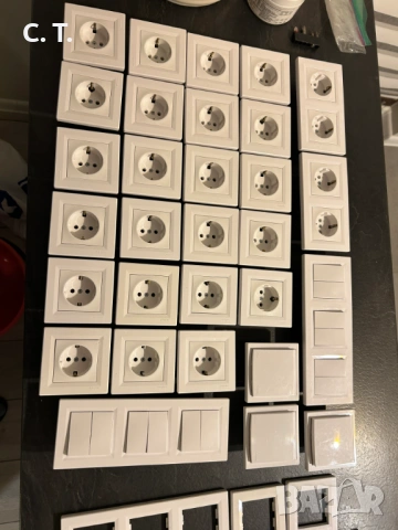 Schneider Asfora – контакти, ключове и рамки – почти нови, комплект