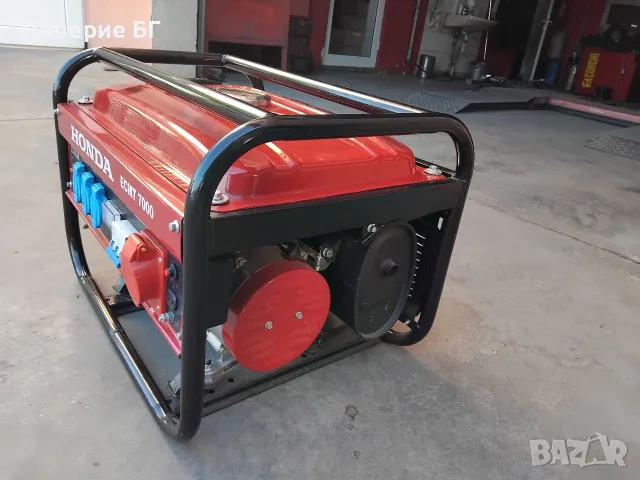 ЧИСТО НОВ Бензинов генератор HONDA ECMT 7000 (220V / 380V / 12V), снимка 3 - Генератори - 55479425