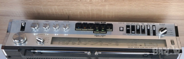 Hitachi TRK 8180 сервизиран!, снимка 2 - Радиокасетофони, транзистори - 54548294
