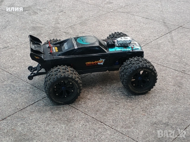 Traxxas E-revo 1/8 v1