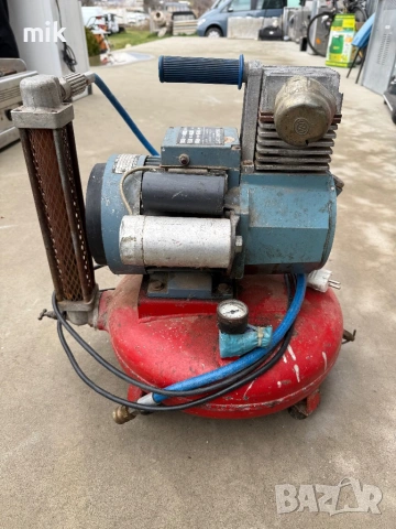 Мини компресор на въздух, снимка 6 - Други инструменти - 53957670