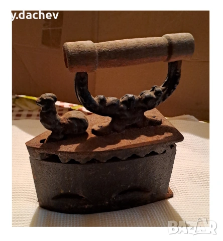 Стара ютия, снимка 2 - Антикварни и старинни предмети - 54310798