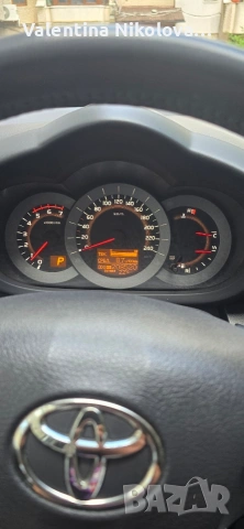 TOYOTA RAV-4, снимка 12 - Автомобили и джипове - 54981313