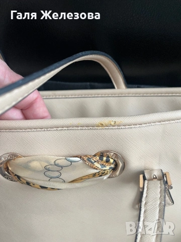 Michael Kors-дамска чанта, снимка 7 - Чанти - 54734544
