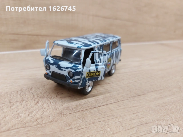 УАЗ 39635 AUTOTIME 1:43, снимка 2 - Колекции - 54546695