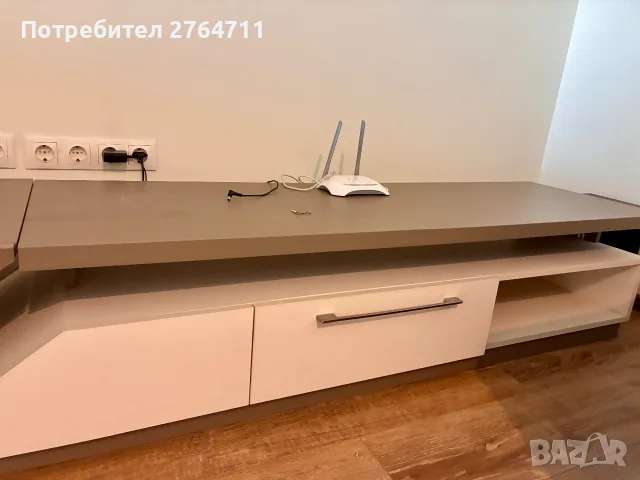 Холова секция – комплект, изработка по поръчка, като нова, снимка 4 - Секции и витрини - 55565498