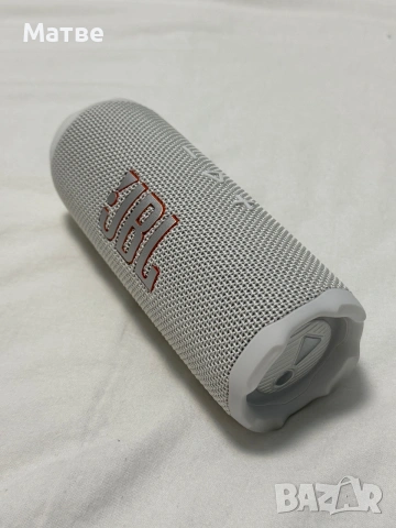 JBL flip 7 в бял цвят с гаранция 