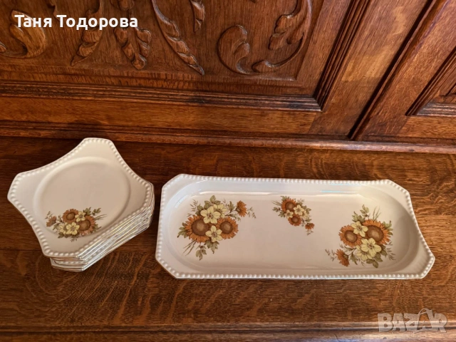 2 неупотребявани десертни сервиза от стар български порцелан