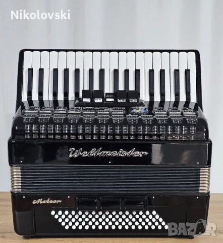 Акордеон Weltmeister Meteor НОВ , снимка 2 - Акордеони - 54590491