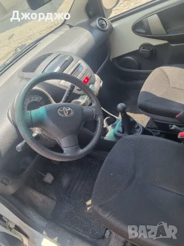 Aygo connect 2011, снимка 9 - Автомобили и джипове - 55564407