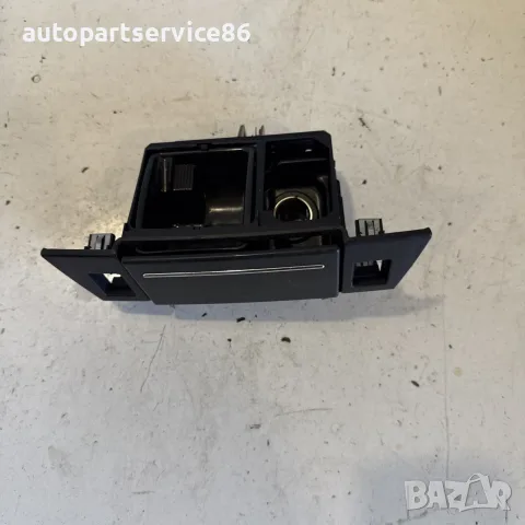 Преден пепелник черен за Chrysler 300C 3.0d (2009) OEM #211111, снимка 2 - Части - 55642591