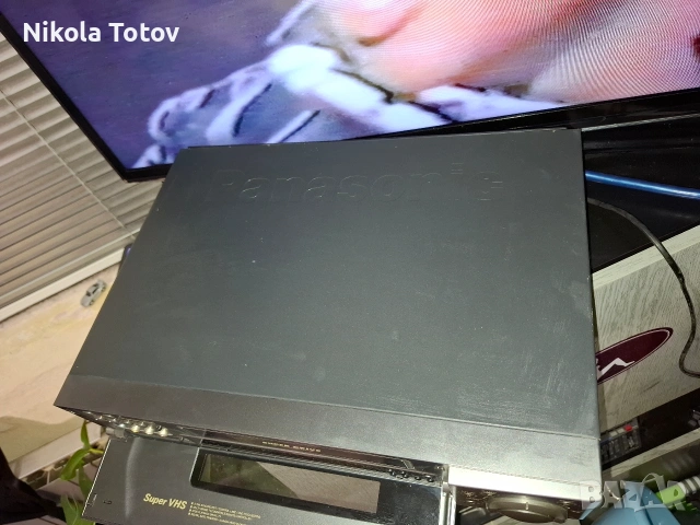 Продава се видео Panasonic NV-HS900. , снимка 4 - Други - 54569266