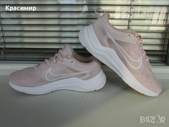 Дамски маратонки Nike Downshifter 12, снимка 2 - Маратонки - 55148673