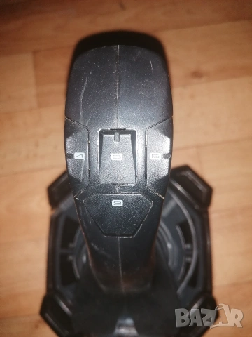 Джойстик Logitech за самолети, снимка 2 - Джойстици и геймпадове - 54068124