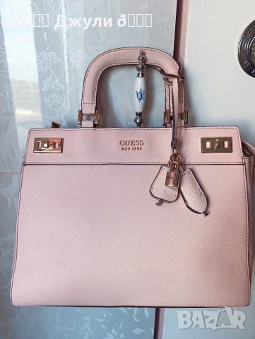 Дамска чанта Guess 🌸 Оригинал, снимка 9 - Чанти - 53976839