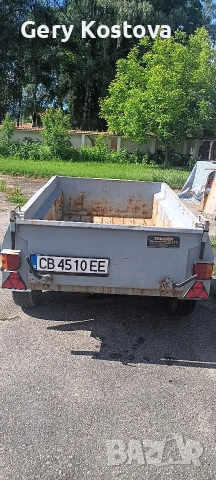 Продавам товарно ремарке 
