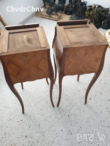 2бр-чифт стари френски дървени конзолни масички-шкафчета за легло, снимка 3 - Шкафове - 54091738