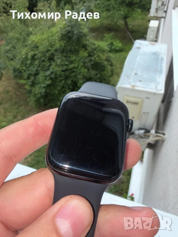 Apple Watch SE2 44mm, снимка 2 - Смарт часовници - 55273940