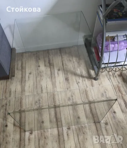 Модерна холна маса от цяло извито закалено стъкло (Tempered Glass)