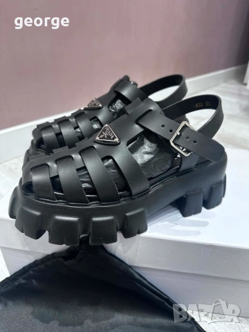 Дамски сандали Prada - 37 номер, снимка 10 - Сандали - 54986945