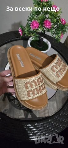 Miu Miu Дамски Бежови Чехли Миу Миу Код E1316