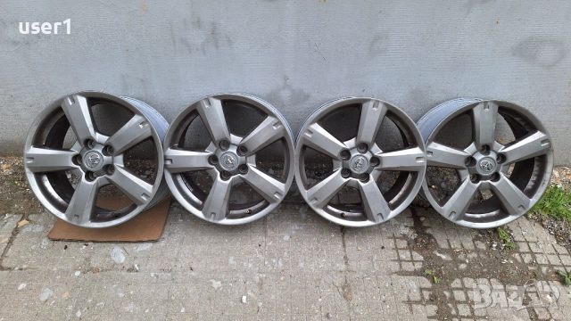 Перфектни, оригинални лети джанти 17" за Toyota Rav4, снимка 2 - Гуми и джанти - 54392700