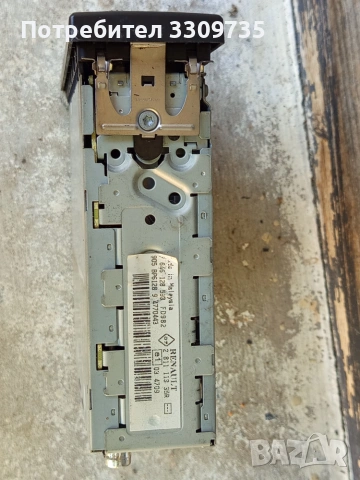 Фабрино оргинално СД-радио за Дачия, снимка 5 - MP3 и MP4 плеъри - 55058299