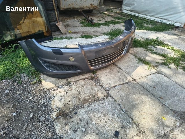 Предна броня за Opel Astra H , снимка 3 - Части - 55175424
