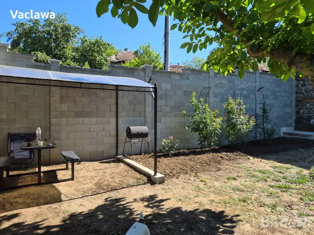 Собственикът продава къщата. На 30 км. от гр. Бургас. 18 км от гр. Приморско., снимка 3 - Къщи - 51416428