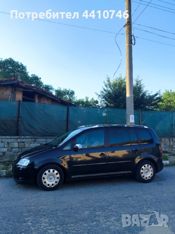 Продавам Volkswagen Touran 2.0 TDI HIGHLINE , снимка 3 - Автомобили и джипове - 54740041