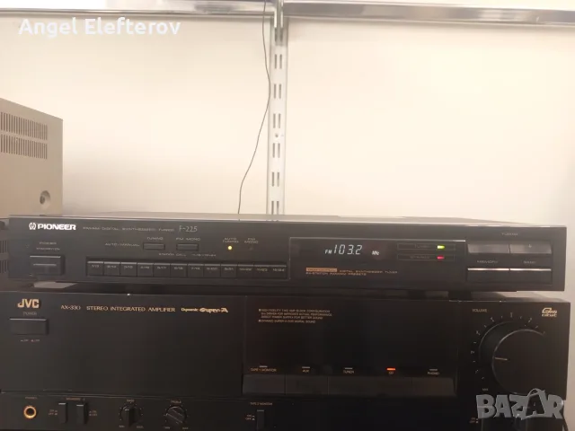Pioneer F-225 tuner