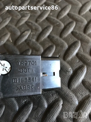 Бутон за аварийни светлини хъдзърд за Lexus GS300 3.0 (2002) 153341 341-1N10, снимка 3 - Части - 55026863