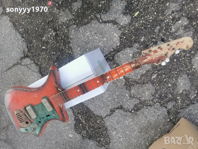 АНТИКА-СТАРА КИТАРА ЗА КОЛЕКЦИЯ 2305261841L4, снимка 2 - Китари - 54654005
