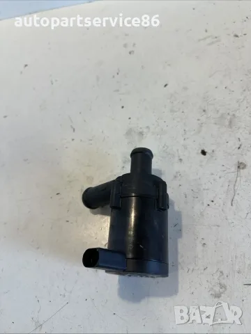 Допълнителна водна помпа за отопление с клапан за Audi A4 B8 1.8 TFSI S-Line (2008) 06H965561 OEM