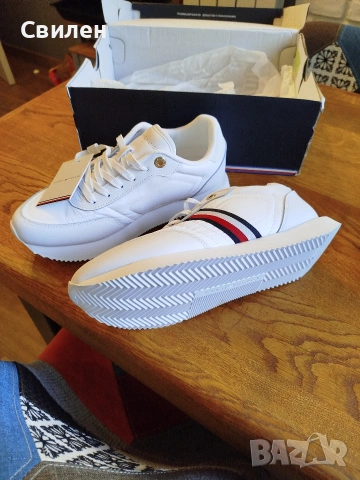Дамски маратонки Tommy Hilfiger 39, снимка 6 - Маратонки - 54714575
