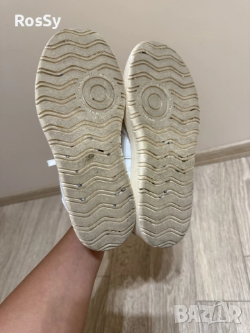 Дамски сникърси New Balance CT302, снимка 7 - Маратонки - 55378069