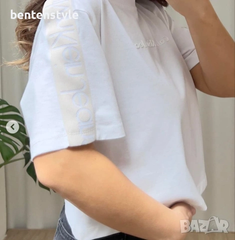 Дамски тениски Calvin Klein различни модел , снимка 3 - Тениски - 54589065