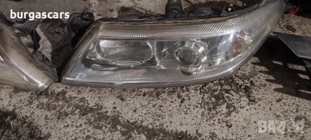 Фар ляв десен Renault Laguna II 1.8-115к.с. Бензин, снимка 2 - Части - 55299271