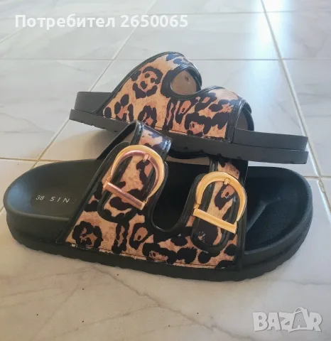 Нови чехлички 38 номер с нов бански М размер и плажен пащемал-кърпа!