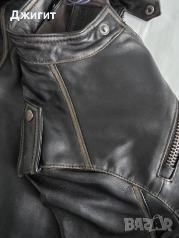 Мъжко кожено яке Mustang Size M чисто ново, снимка 11 - Якета - 54320944